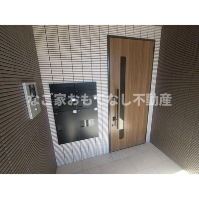 【エントランス】 | ラヴィエベルB