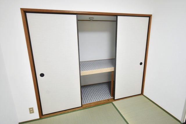 フェルザ西宮の収納