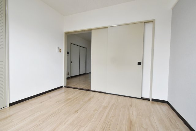 フェルザ西宮の洋室