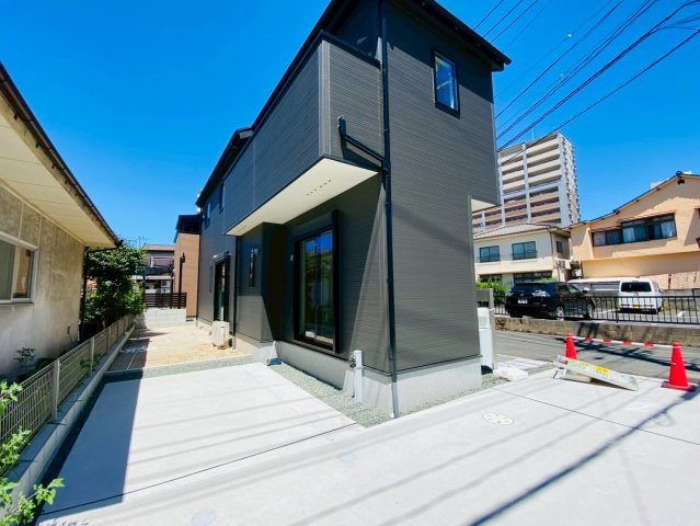 リナージュ／中央区本山町／２号棟の前面道路含む現地写真|外観・設備などをご確認下さい！当日の内覧ご予約大歓迎☆