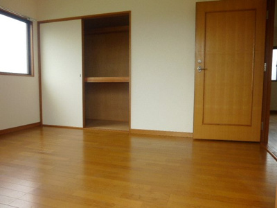 【洋室】 | リベルタ緑が丘