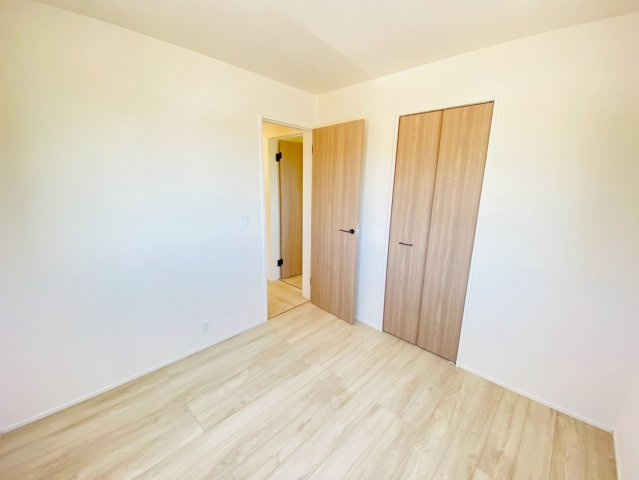 リナージュ／大津町大津24－1期／1号棟の洋室|〇2階の洋室〇勿論、各部屋に収納あります♪