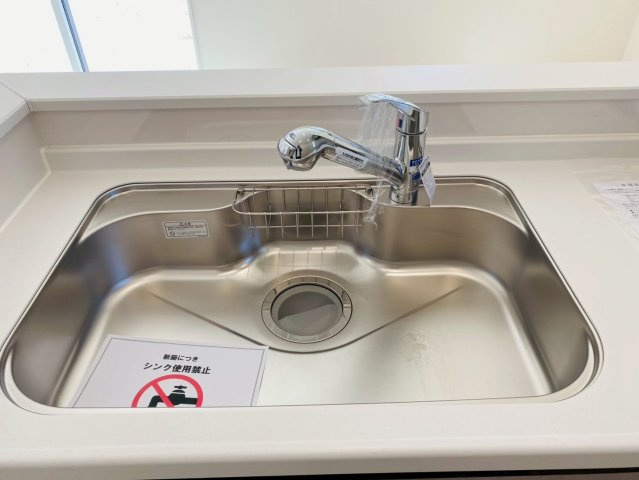 リナージュ／大津町大津24－1期／1号棟のキッチン|浄水器カートリッジ装着可能です☆