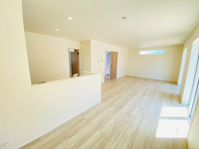 リナージュ／大津町大津24－1期／1号棟の居間・リビング|20帖リビングスペース♪家族とコミニュ―ケーションはこちら★