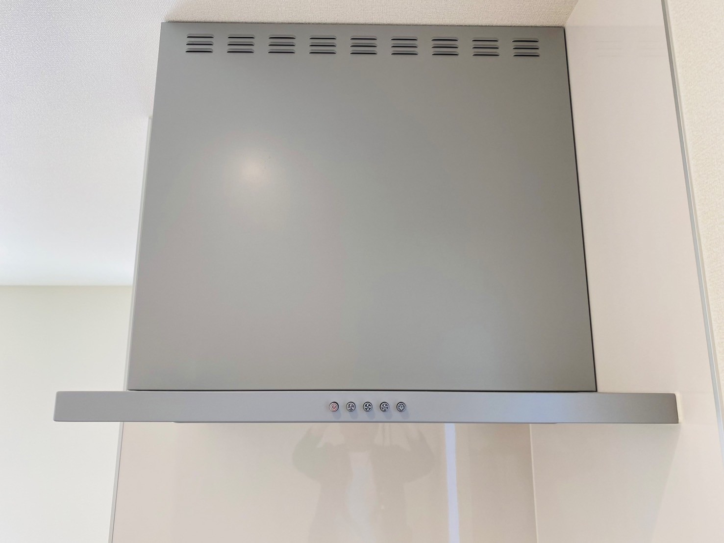 リナージュ／大津町大津24－1期／1号棟のキッチン|シンプルでお掃除もしやすい！お洒落な換気扇☆