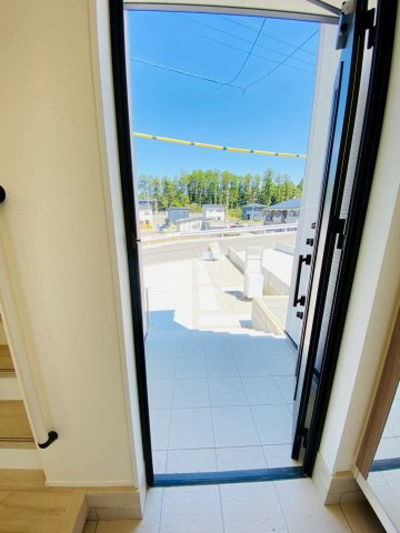 リナージュ／大津町大津24－1期／1号棟の玄関|家族の出入りする玄関です☆