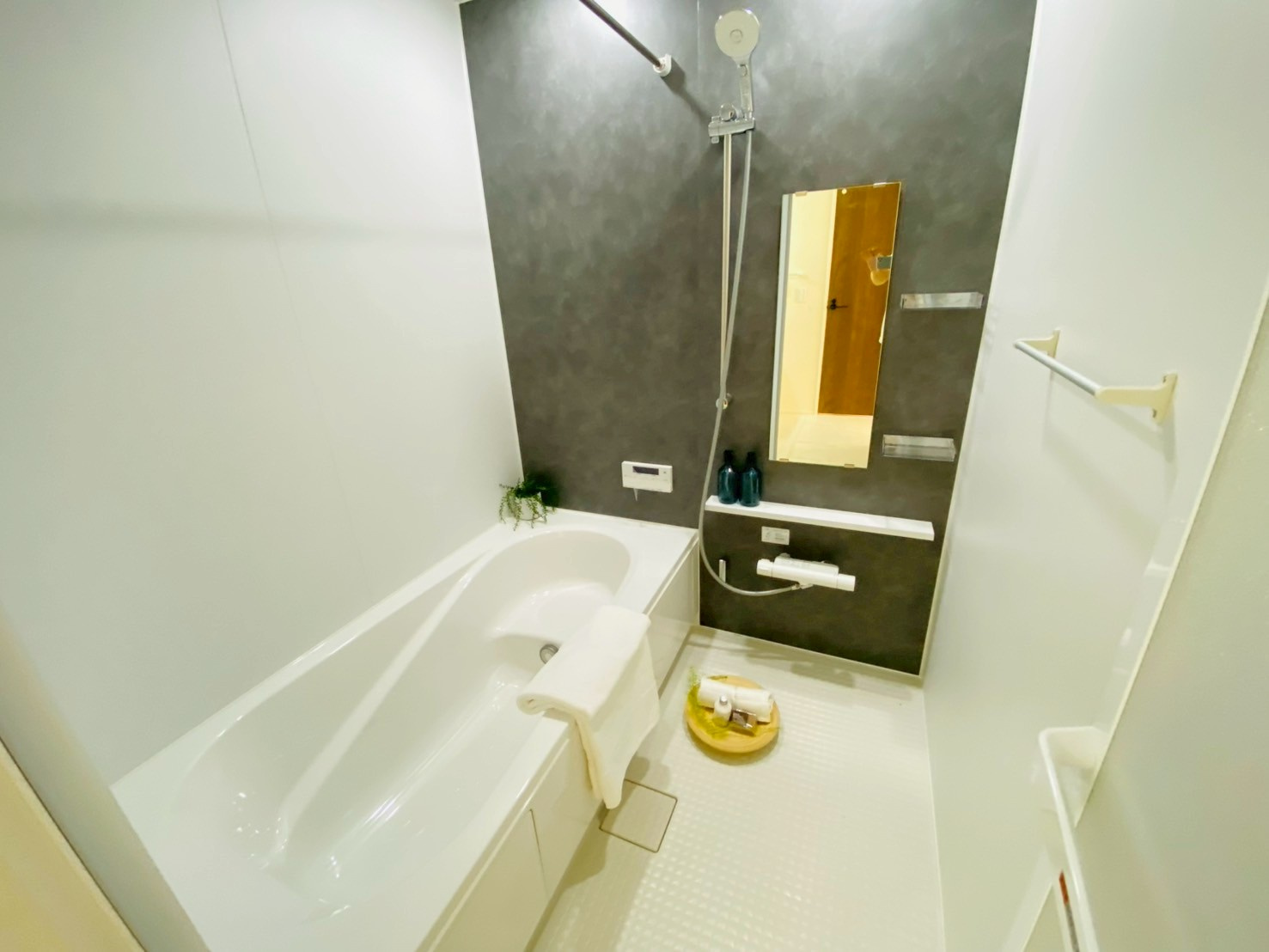 リナージュ／東区水源第1期／1号棟の浴室