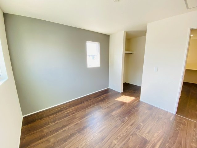 リナージュ／東区水源第1期／1号棟の洋室