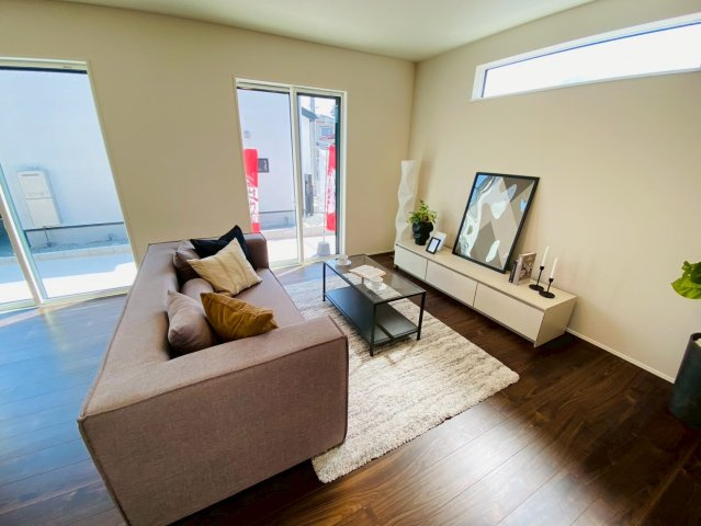 リナージュ／東区水源第1期／1号棟の居間・リビング