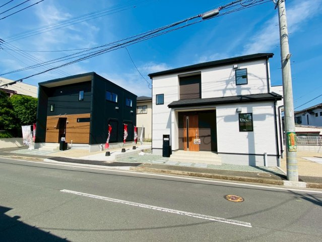 リナージュ/東区水源23-1期/2号棟の前面道路含む現地写真