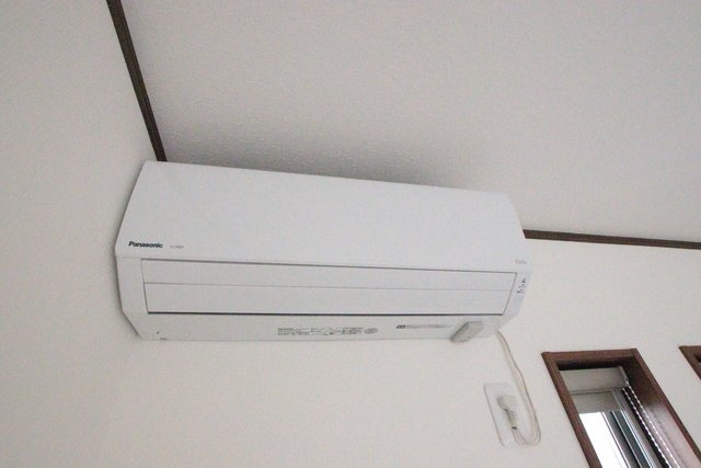 エアコンが1基ついています。