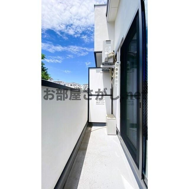 Ｐｉａｎｏ　Ｖｉｌｌａ　東寺尾【おとり物件なし】#学生・社会人にオススメ！初期費用分割払いOK！のバルコニー|内装は落ち着いています