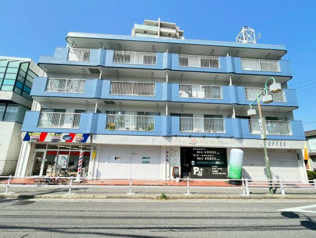 イーストヒル寺山の外観