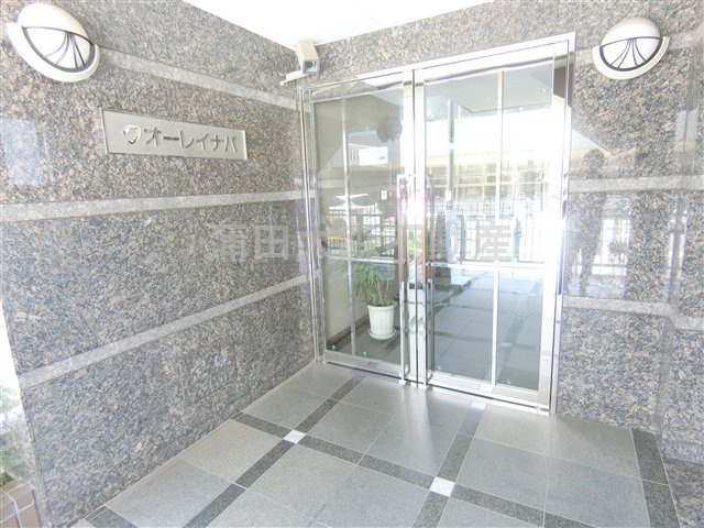 クオーレイナバのエントランス