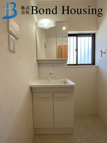 リフォ済み良質戸建て　大窪　築32年の独立洗面台