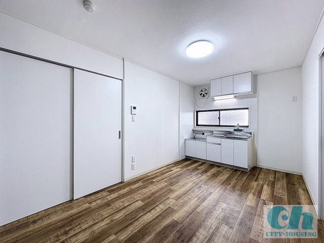 ハイピアコート 302号室のキッチン