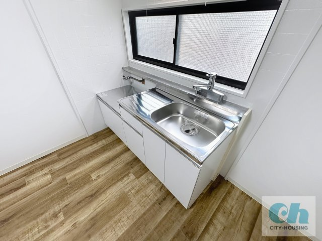 ハイピアコート 302号室のキッチン