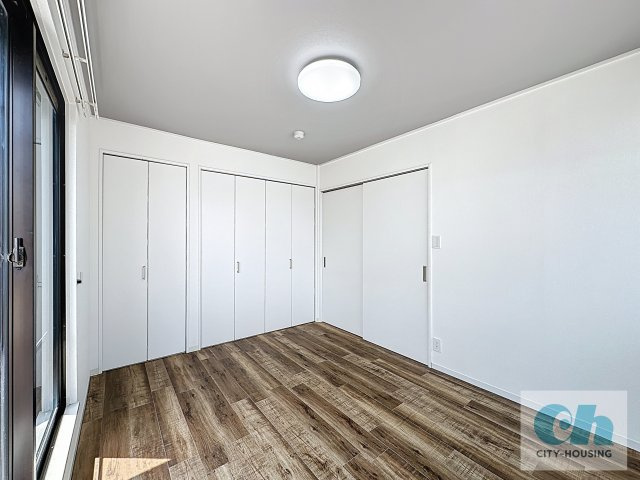 ハイピアコート 302号室の洋室