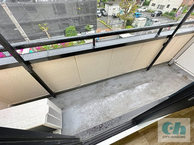 ハイピアコート 302号室のバルコニー