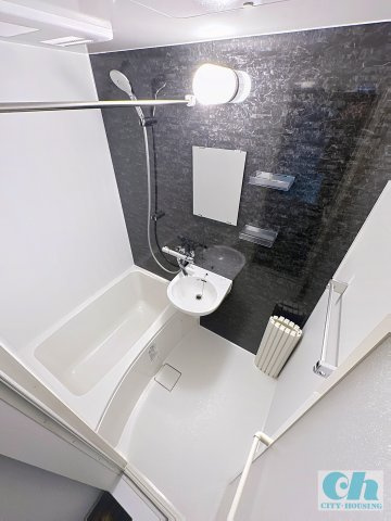 ハイピアコート 302号室の浴室