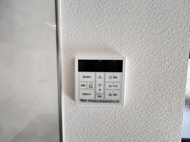 給湯器は新品に交換済みです。