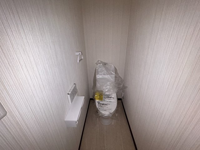 トイレ交換済みです。
温水洗浄便座を新たに設置しました。