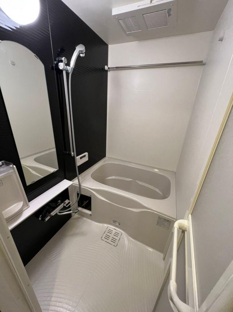 プレサンス新栄アーバンフロー　名古屋市賃貸　仲介手数料無料の浴室