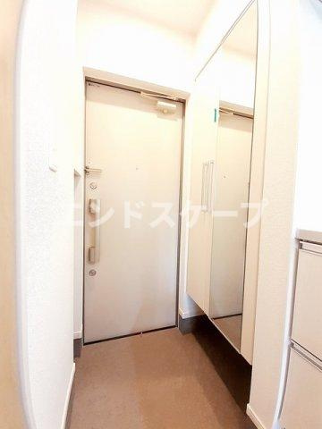 Ｙ’ｓアビタシオン青柳の玄関|高崎、前橋のお部屋探しはエンドスケープまで！お客様の理想お聞かせ下さい♪