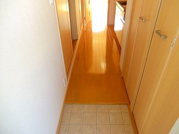 【玄関】 | サン　クレメントＢ