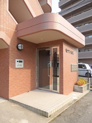 セゾン升本のエントランス|落ち着いたエントランスです