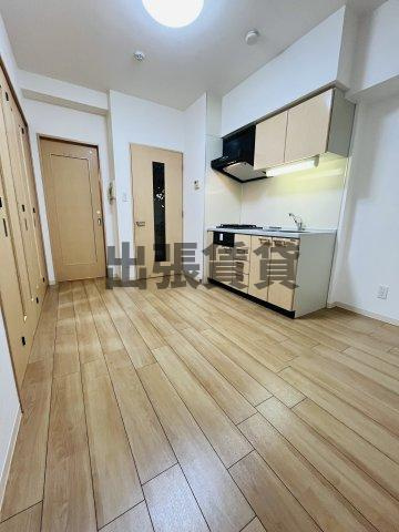 仲介手数料０円！アーバン伏見の居間・リビング