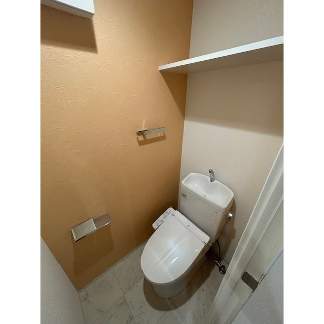 ブロード東灘深江駅前レジデンスのトイレ|コンパクトで使いやすいトイレです