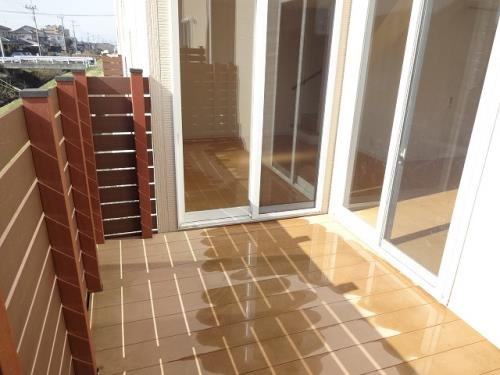 合志市幾久富のアパートのバルコニー