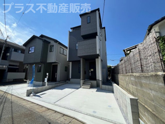 【外観】 | 現地写真。プラス不動産販売なら、現場の全ての棟をまとめてご見学頂けます。