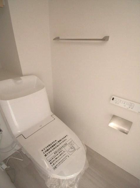 オーパスホームズ白山のトイレ|※写真は同タイプの別室になります