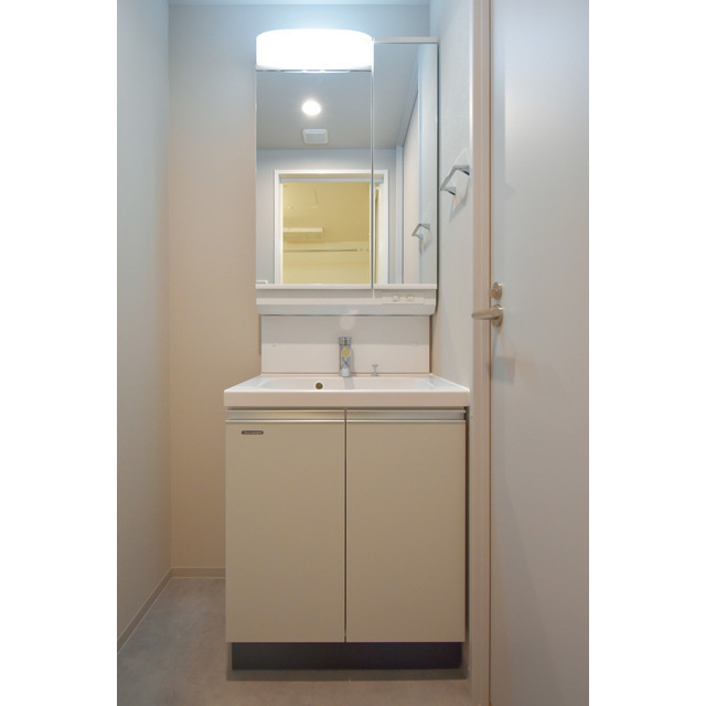 TOPAZ江坂の洗面所