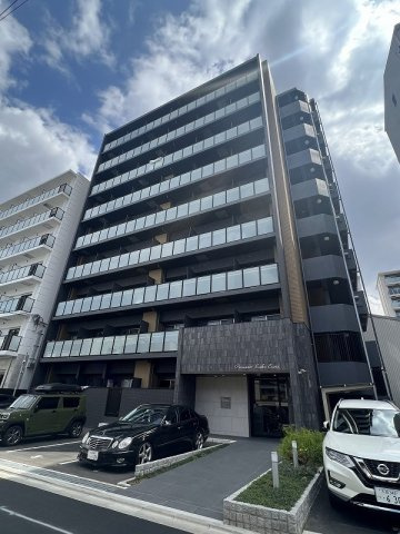 プレサンス江坂クォーレの外観
