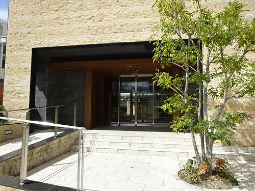 グランカサーレ北千里のエントランス|エントランス