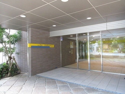 ミリカ・ヒルズ　２街区のエントランス|エントランス