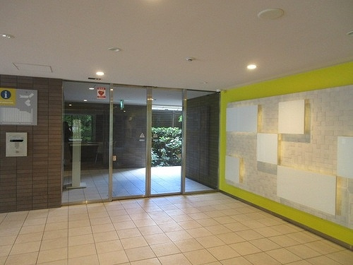 ミリカ・ヒルズ　２街区のエントランス|エントランス（中）