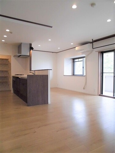 ジオ緑地公園６番館の居間・リビング|リビングダイニング