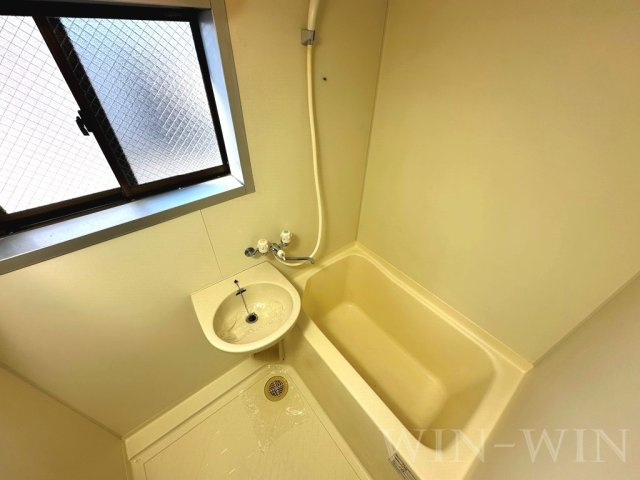 すみれ荘の浴室|イメージ（同建物内別部屋の写真です）