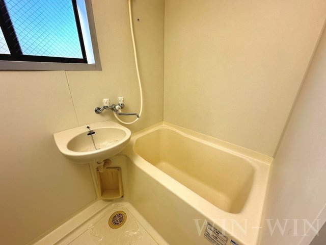 すみれ荘の浴室|イメージ（同建物内別部屋の写真です）