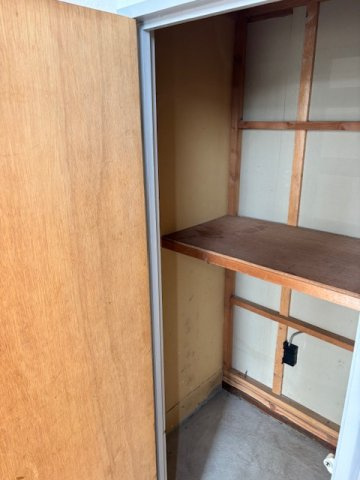 パレス赤坂の内装|室内物置！タイヤなど収納可能！