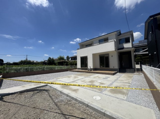 【駐車場】 | 現地写真　駐車スペースは4台分可能です！
