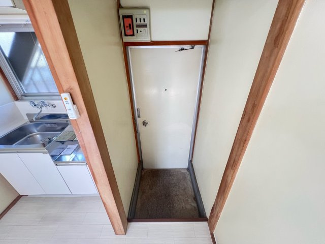 コーポMAKIの玄関