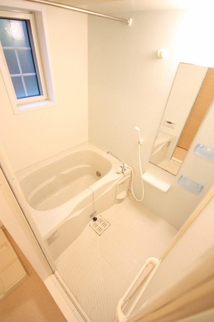 フォレストメゾンⅠの浴室|※お部屋により仕様が異なる場合があります※