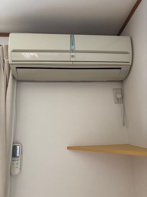 ユウパレスの設備|冷房用エアコン