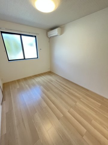 ウニコⅡの洋室