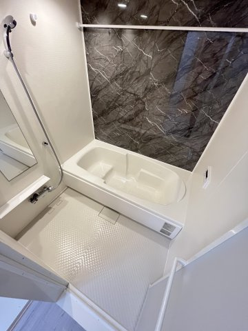 ウニコⅡの浴室